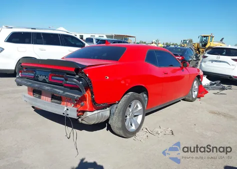 2023 Dodge Challenger Sxt z USA, uszkodzony, nr VIN 2C3CDZAG4PH652941